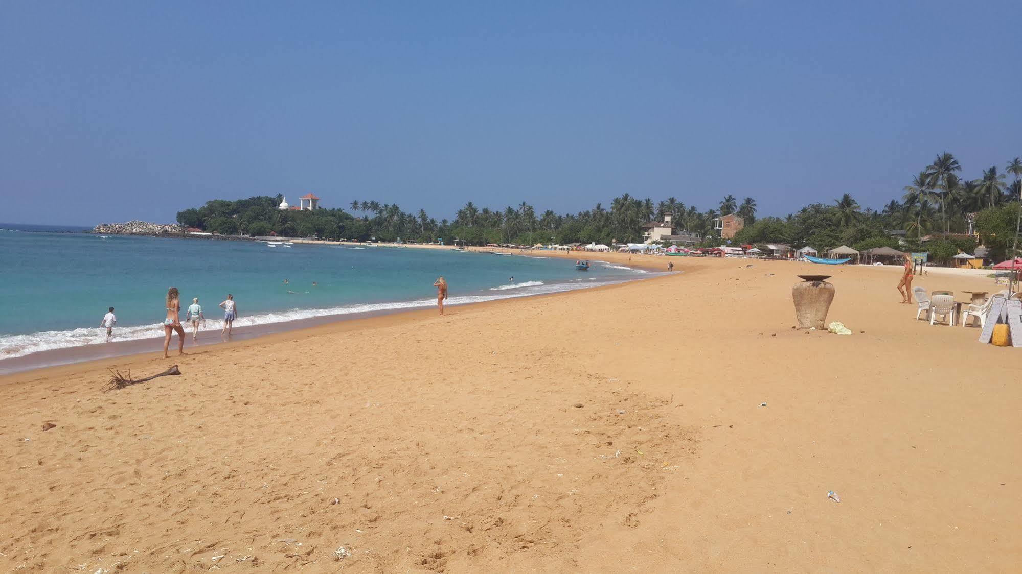 Sea Song Bed and Breakfast Unawatuna Εξωτερικό φωτογραφία